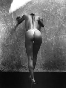 JoanSeverance--SCANHQ_PlayboyTheCelebrities03.thumb.jpg.dfe5a6a64525fcaeaa61c7056b03f6f3.jpg