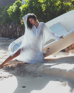 Kyla Shay channels the island spirit of St Barth in Jacques Zolty, where timeless luxurious pieces are made for moments by the ocean.Model @kyla.shay Photography by @victorrobertof @jz.sbh @jacqueszoltyLook 1,2&4-.jpg