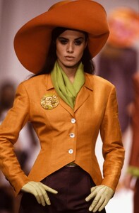 Martine_Sitbon_SS1989_04.jpg