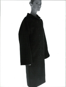 Meisel_Dolce__Gabbana_Fall_Winter_1998_99_14.thumb.png.d7e23ba2b79e5614e6d3a9abee5b9484.png