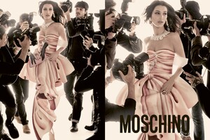 Moschino-Spring-Summer-2017-Bella-Gigi-Hadid-by-Steven-Meisel-05.thumb.jpg.18632ed8525dab8eda1098c388fc12eb.jpg