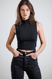 POLA-Eve-Dumon-3.thumb.jpg.9da6e5a269db3502ab9ee88f7053efd5.jpg