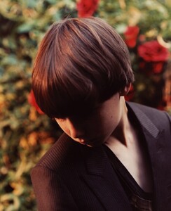SS_23_FASHION_21.thumb.jpg.7abfc5f777131af87681110e7ab32492.jpg