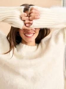 TEDDY-SWEATER-CREAM-3567.thumb.webp.a21fb41776d9d77a1265f986520e8815.webp
