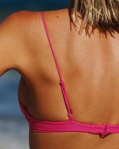 UD_arkswimwear_3499485532977294644_1708846686_04_01_2025.jpg