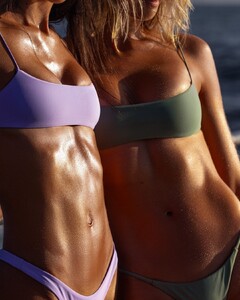 UD_arkswimwear_3505756346140941742_1708846686_03_01_2025.jpg