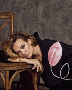 UD_lofficielliechtenstein_3548403967453230736_5628132560_18_01_2025.jpg