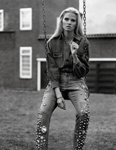 VOGUE_956-938.thumb.jpg.4ed0bb5220f0bfe7b0ca03c1bfd3a350.jpg
