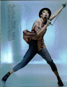 Vogue Italia February 1984 (2) 331.jpg