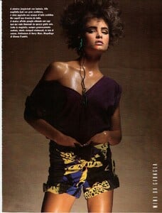 VogueItaliaFebruary1984(2)341.thumb.jpg.edbd66d2e8c5fdcc7cac843a51f00b10.jpg