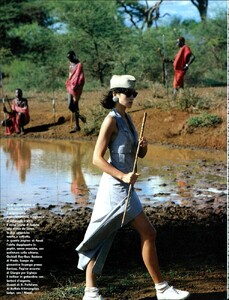 Vogue Italia February 1984 (2) 415.jpg