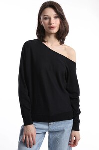 YR6807-001blkcttncashofftheshouldertopf.jpg