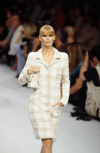 chanel-hc-fw-1995-7.png