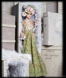 couture_02.thumb.jpg.ee2dc61536233780efbe98f22ab2fad4.jpg
