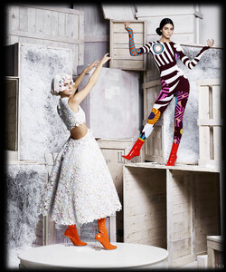 couture_04.thumb.jpg.37007ee65474acd265e67ca915a633c1.jpg