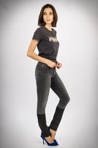 d0b4718a6eb53f7e2380f5ed0ab058cb.jpg