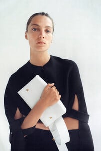 daria-werbowy-by-tyrone-lebon-for-cc3a9line-resort-2015-3.thumb.jpg.1bd7e54041b22f052de9d3ec9752dd39.jpg