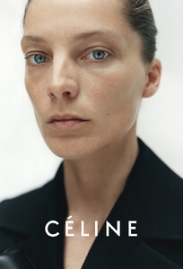 daria-werbowy-by-tyrone-lebon-for-cc3a9line-resort-2015-6.thumb.jpg.8c6a8d13af09a2ef654c609c6507c545.jpg