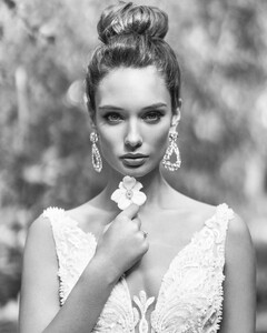 ellybride_official_177609006_1145814805920105_7598150177251048297_n.jpg