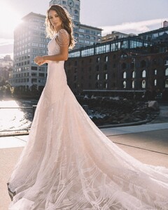 ellybride_official_79805275_125350568930370_2572438646499139218_n.jpg