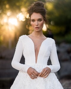 ellybride_official_81325051_488867541829834_6205264750010968172_n.jpg