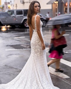 ellybride_official_82620199_2751449044913218_4445444323673440171_n.jpg