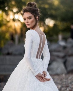 ellybride_official_83380144_2590489157862040_6150876884229759677_n.jpg