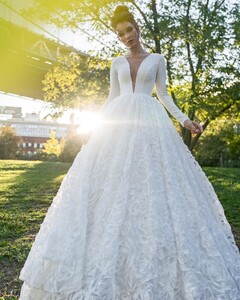 ellybride_official_83568539_471339626891015_6488457303929779773_n.jpg