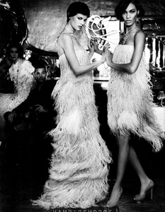 fashion_scans_remastered-various_models-elle_usa-march_2012-scanned_by_vampirehorde-hq-10.thumb.jpg.22382d42e1649342e4c882a5398da7e5.jpg