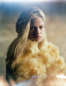 hailey-clauson-by-tyrone-lebon-this-is-pop-too-pop-spring-summer-2012-8.thumb.jpg.852448d28ab3b057e5c8ba4c3da83c9d.jpg