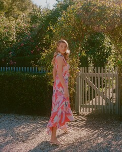 in the garden with @bregjeheinen for @hutch_design spring 2025   #120mm and #35mm (7).jpg