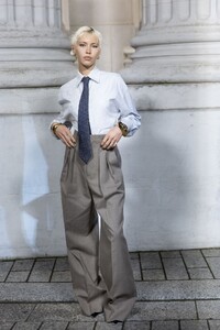 iris-law-stuns-at-saint-laurent-photo-call-in-paris-5.jpg