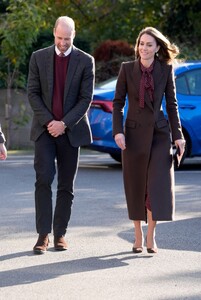 kate-middleton-s-elegant-comeback-recycling-fashion-with-a-royal-twist-5.jpg