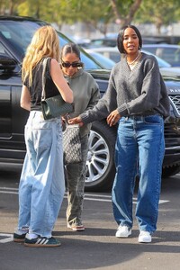 kelly-rowland-attends-baby2baby-holiday-party-at-bmo-stadium-12.03.2024-6.jpg