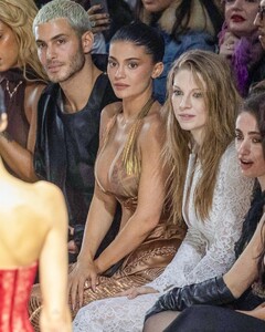kylie-jenner-at-jean-paul-gaultier-hc-show-in-paris-01.29.2025-6.jpg