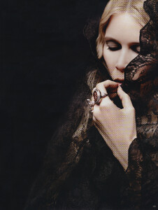 ladonna-11.thumb.jpg.167bd7e8c58c1af9604b35e7250b9e9c.jpg