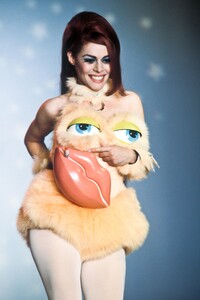 ladymisskiertm911-.thumb.jpg.9fae3648061fdac019f6a8d4661b2dd3.jpg