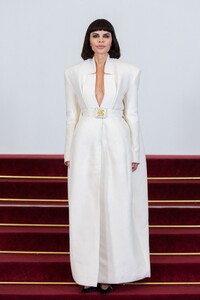 lisa-rinna-attends-stephane-rolland-haute-couture-photocall-01.28.2025-6.jpg