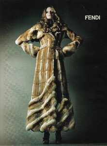 l'officiel russia # 41 october 2002 5.jpg