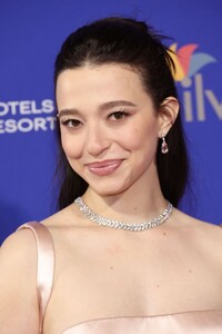 mikey-madison-at-36th-annual-palm-springs-international-film-festival-awards-01-03-2025-2.jpg