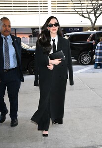 mikey-madison-at-cbs-studios-01.23.2025-4.jpg