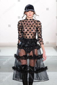 model-on-catwalk-1500w-7902982i.jpg