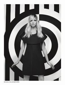 pop_couture_02.thumb.jpg.18ede57a7a86e4a367e4f61b9549ca20.jpg