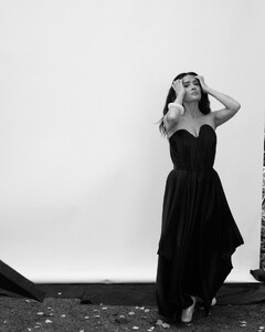 salma-hayek-shines-in-wsj.-magazine-innovator-issue-actress-turns-heads-with-stylish-feature-2024-0.jpg