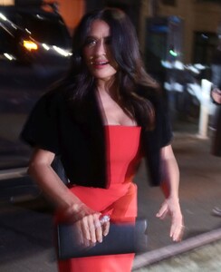 salma-hayek-stuns-in-red-at-moma-a-fashion-moment-to-remember-4.jpg