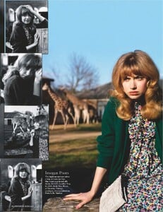 vogue-uk-2012-06-jun(dragged)36.thumb.jpg.3a74bb134f253d22e87b2295f76eeecb.jpg