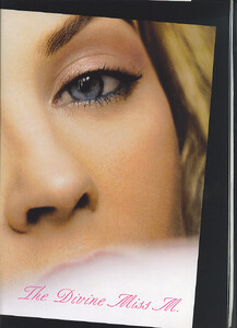 vogue12032.thumb.jpg.a5767f8c2d9b6519dde7c490657551b6.jpg
