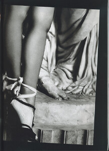 vogue12036.thumb.jpg.46f6a028da185a5a3930787ba6f23611.jpg