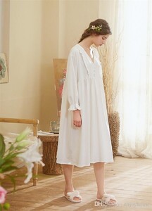women-white-cotton-nightdress-medieval-vintage (1).jpg