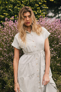 010425_LAhouseWebCrop1-335_1068x.jpg